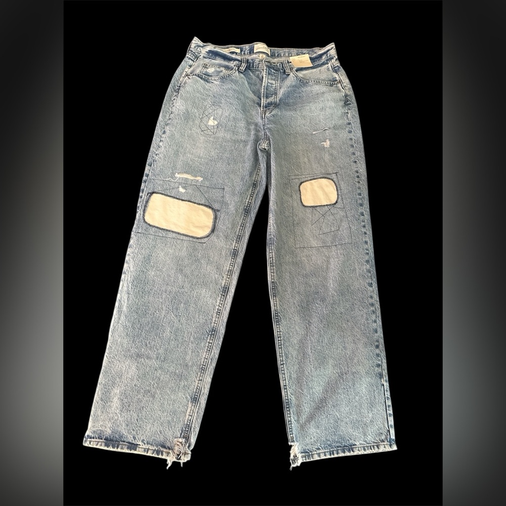 Universal Thread Jeans - Picture 2 of 8